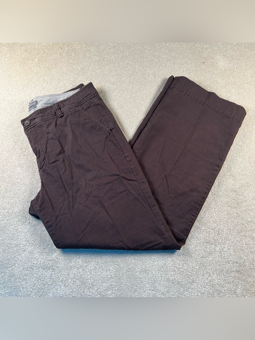 Dockers Pants Mid Rise Curvy Chocolate Brown Wide Leg Flat Front Women's 12